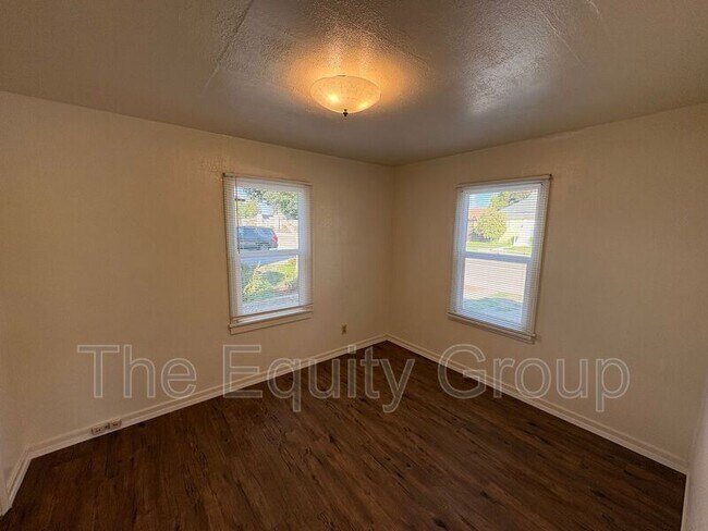 Foto del edificio - 719 S Church St