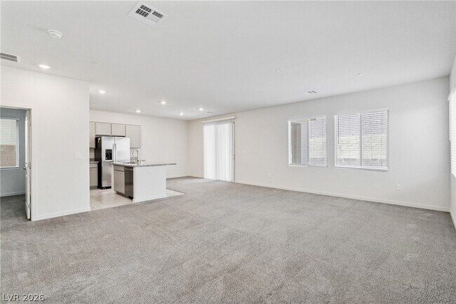 Foto del edificio - 115 Medianoche St