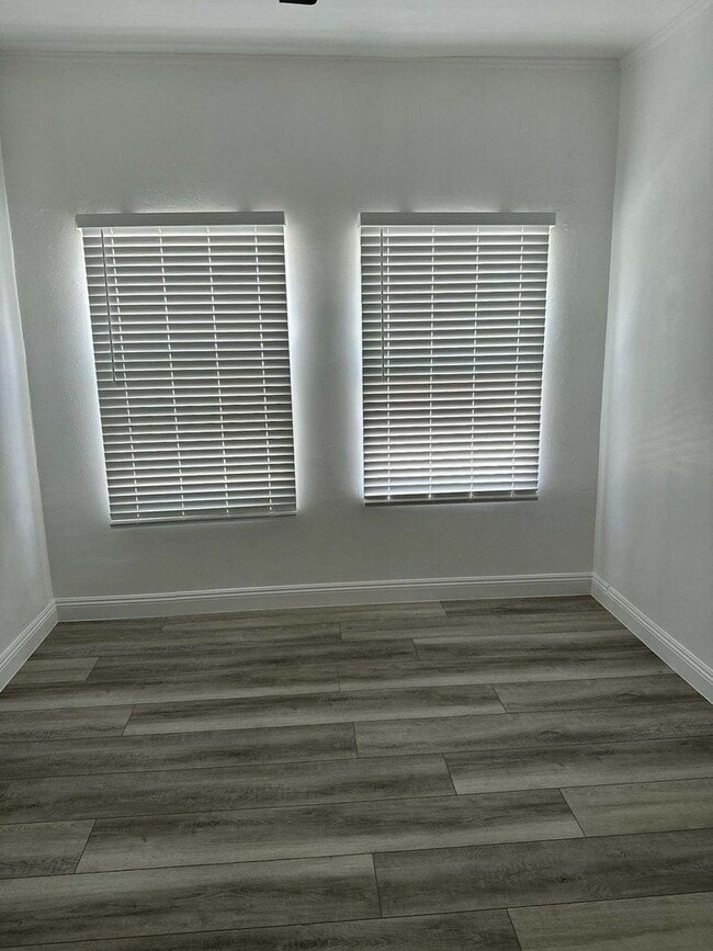 Interior Photo - The Pilon at LA Live