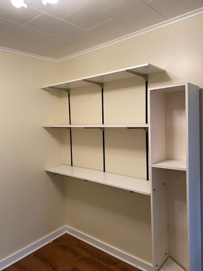 Bonus Room - 89 Church St
