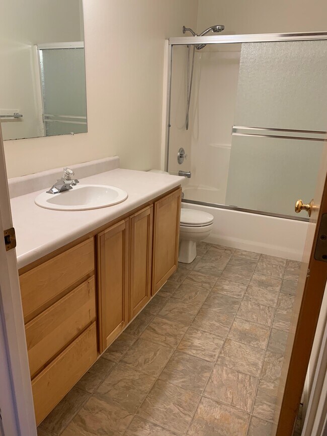 Building Photo - 1453 Larissa Cir