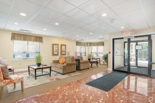 Lobby - The Towers at Greenville