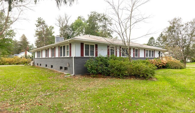 Foto del edificio - 90 W Market St