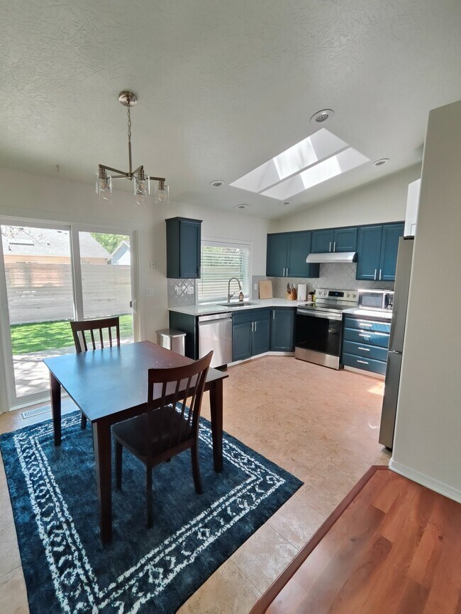 Foto del edificio - 955 Pheasant Ct