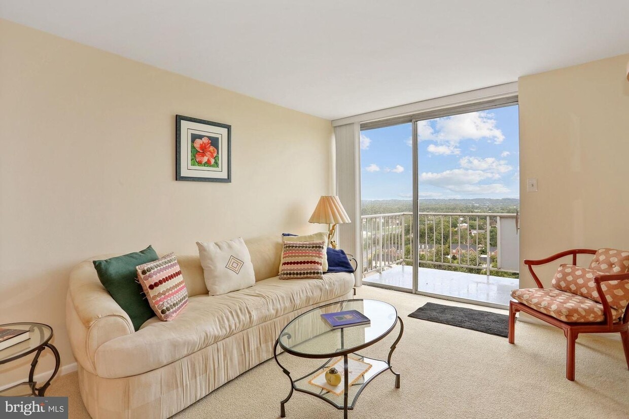 301 N Beauregard St Unit 1707, Alexandria, VA 22312 Room for Rent in Alexandria, VA