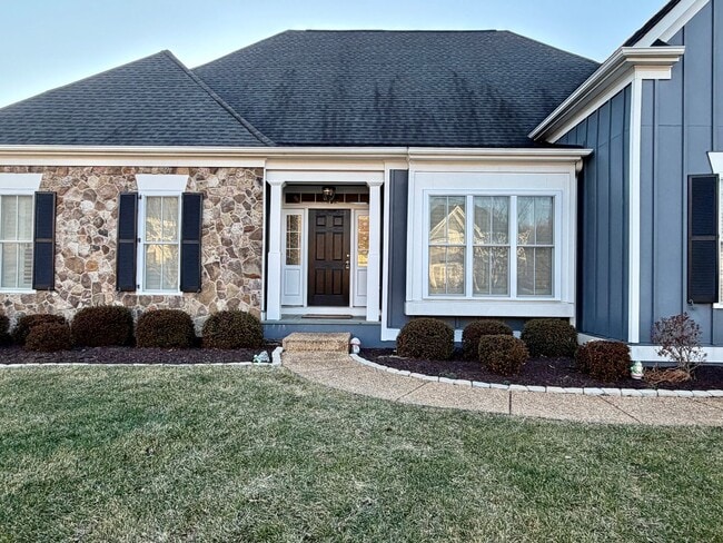 Building Photo - 6883 Birmingham Dr