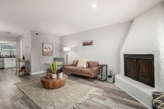 Foto del edificio - FURNISHED Scottsdale 2/bed/2bath Townhome ...