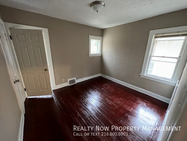 Foto del edificio - 3346 Desota Ave