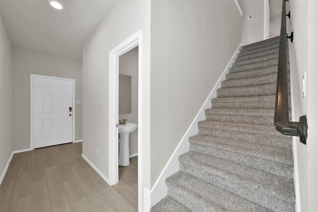 Building Photo - 9269 Inland Leather Ln