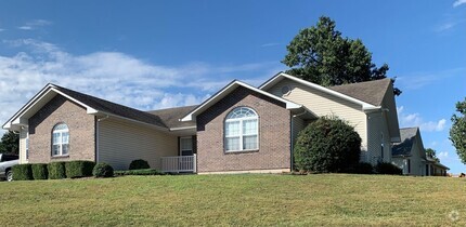 Building Photo - 123 Ridgeview Dr