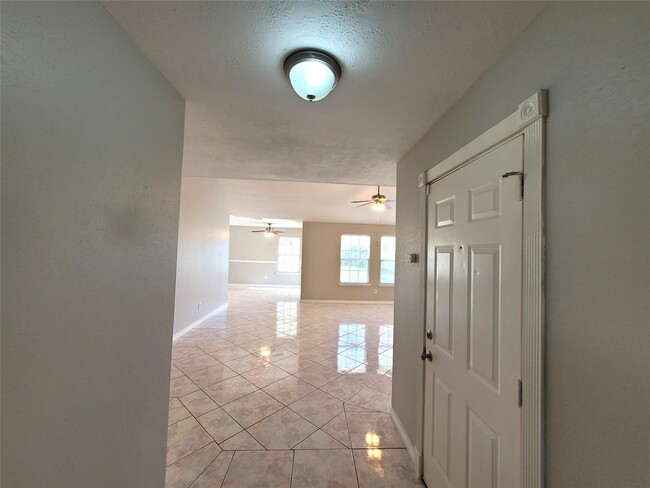 Foto del edificio - 12626 Lacey Crest Dr