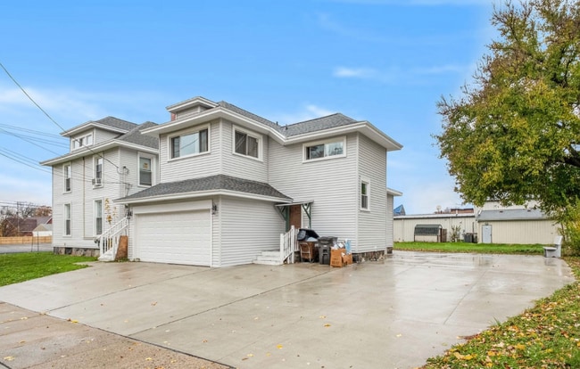 Foto del edificio - 119 S Elm Ave