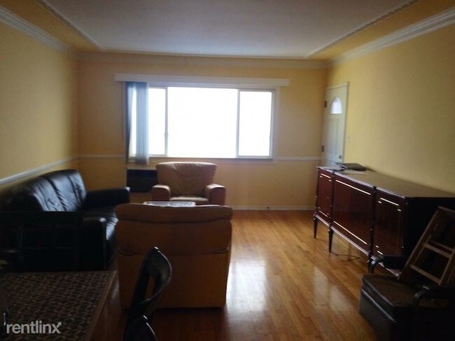 Foto del edificio - 1437 N Poinsettia Pl