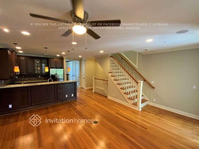 Building Photo - 1018 E Heritage Club Cir
