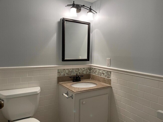 Foto del edificio - 1850 Fairview Villas Dr