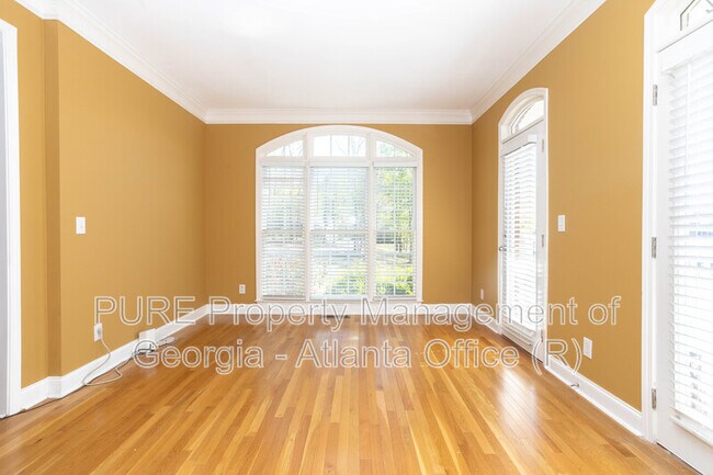 Building Photo - 7535 Thoreau Cir