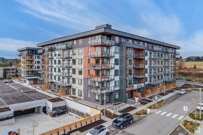 Building Photo - Bella Vista