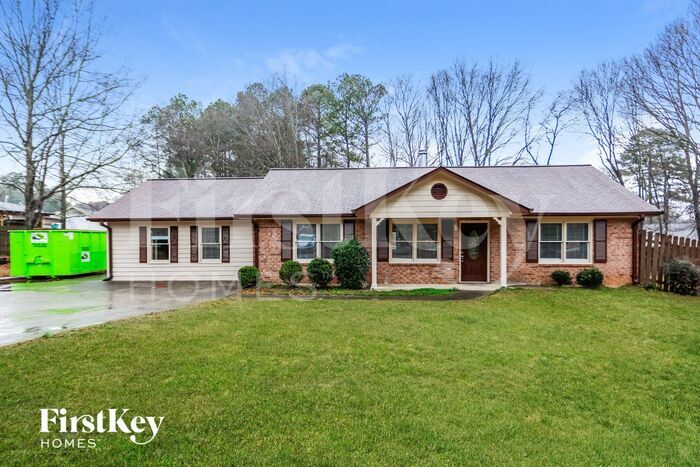 Foto principal - 692 County Line-Auburn Rd