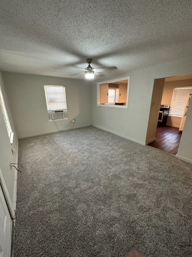 Building Photo - 1301 Sewell St