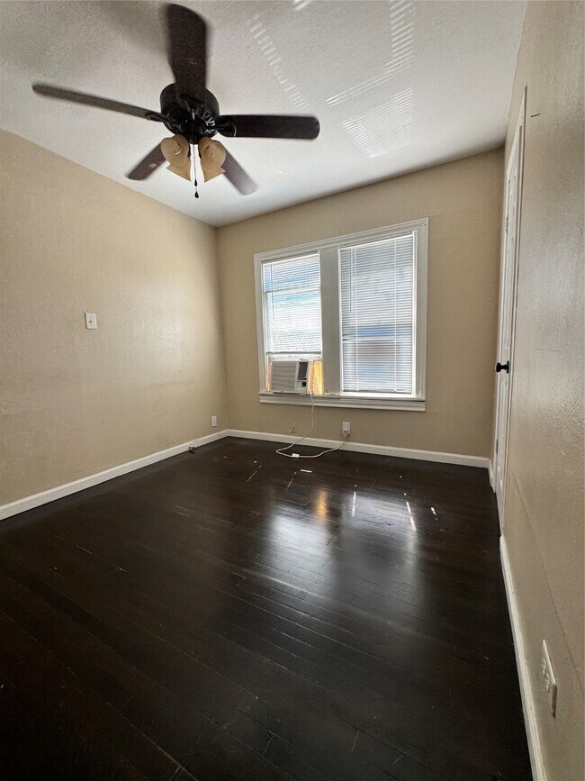 Foto del edificio - 4607 Canal St