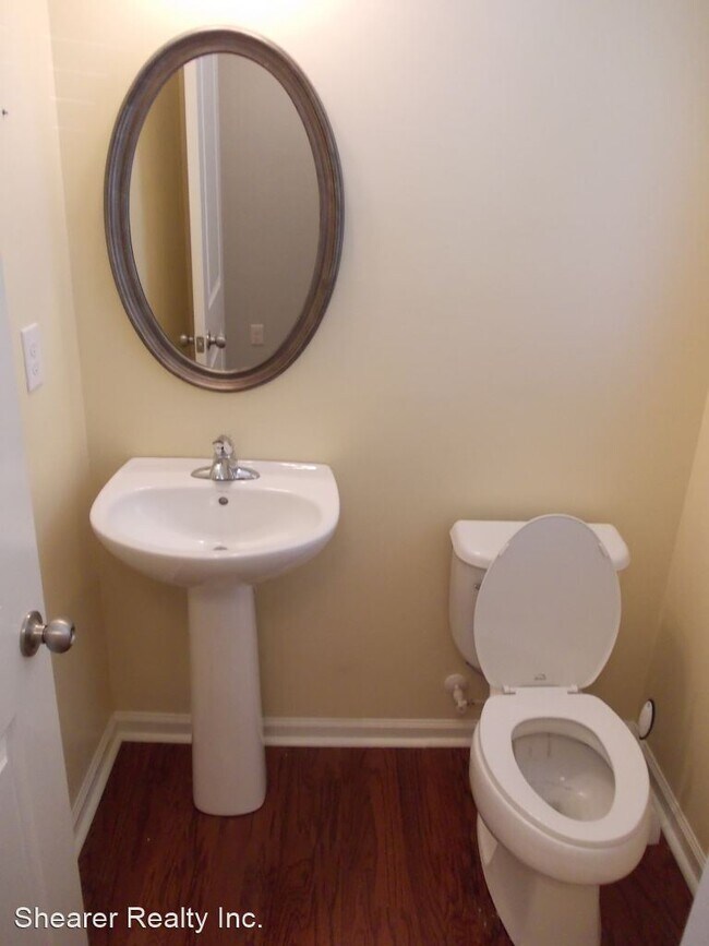 Foto del edificio - 2 br, 2.5 bath House - 9525 Burford Lane NW