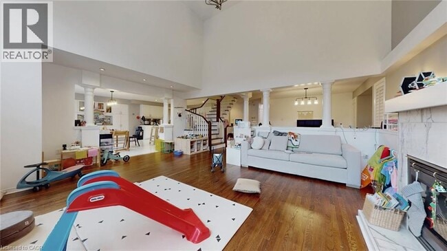 Photo du bâtiment - 219 Kitty Murray Ln