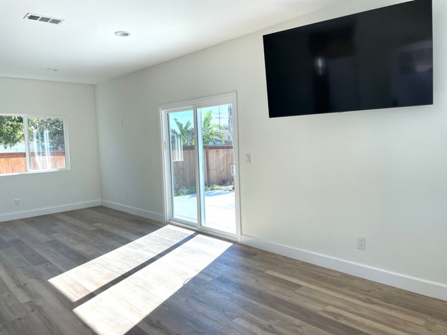 Foto del edificio - 1436 Kenneth Dr