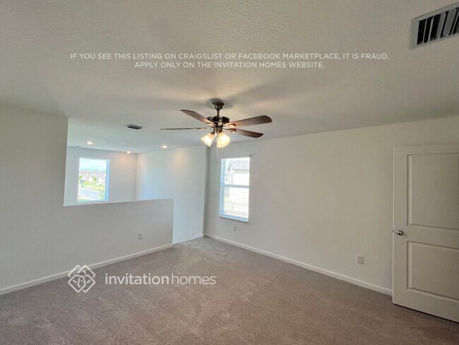 Foto del edificio - 714 Carlyle Way
