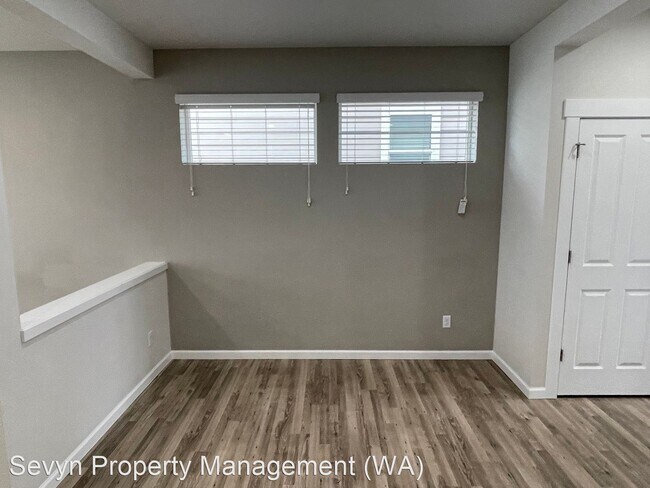 Foto del edificio - 3 br, 2.5 bath House - 4930 130th Pl SE #B