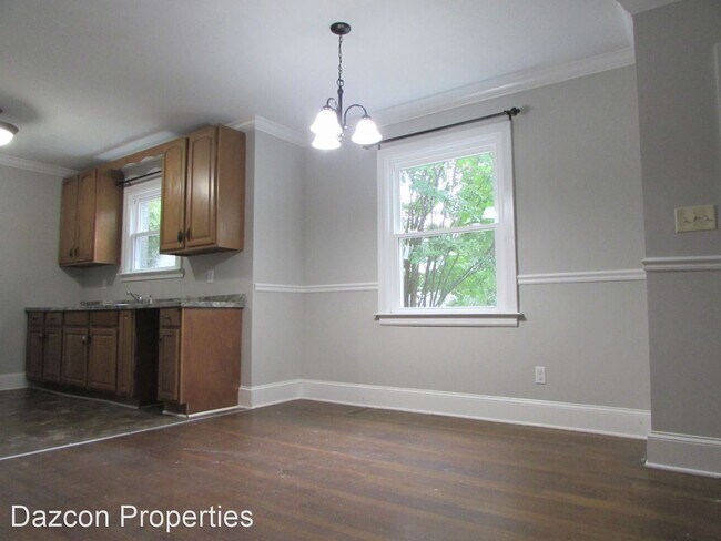 Foto del edificio - 3 br, 1 bath House - 350 Brevard Street