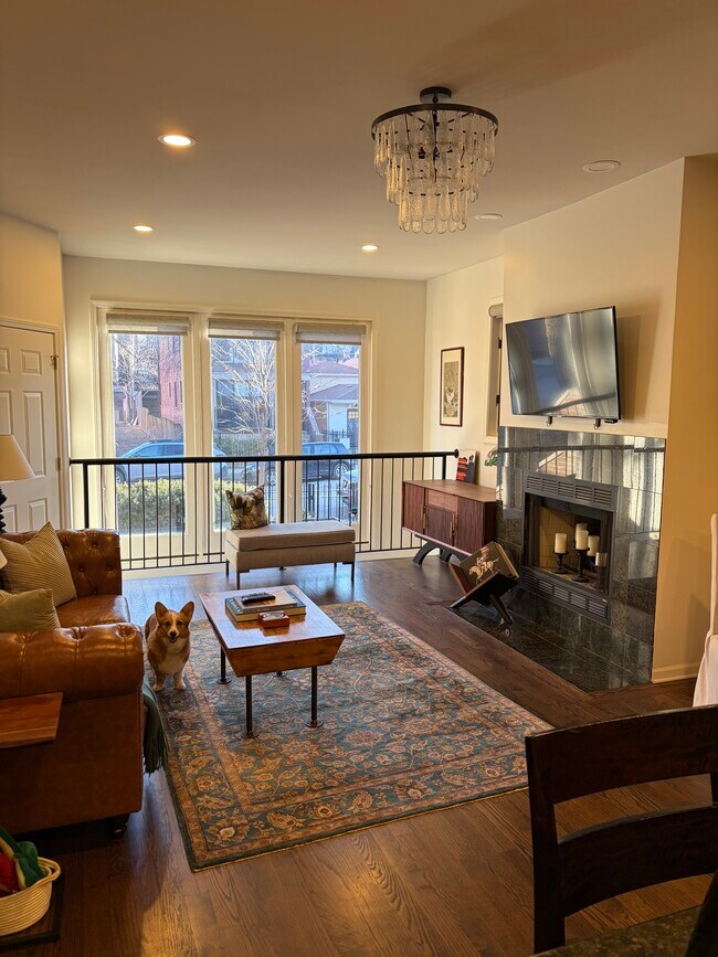 Foto del edificio - 2416 W Thomas St