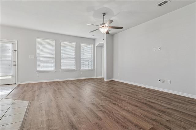 Foto del edificio - 1017 Lavender Dr