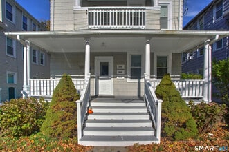 Building Photo - 543 Midland St