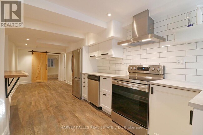 Photo du bâtiment - 202 Claremont St