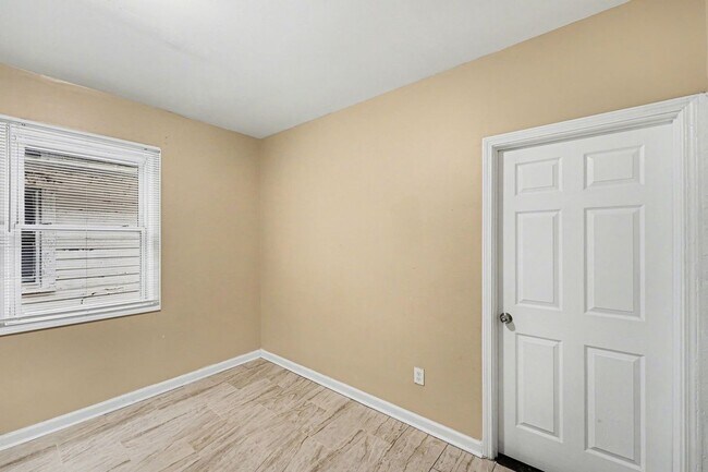 Foto del edificio - 3226 Carter St