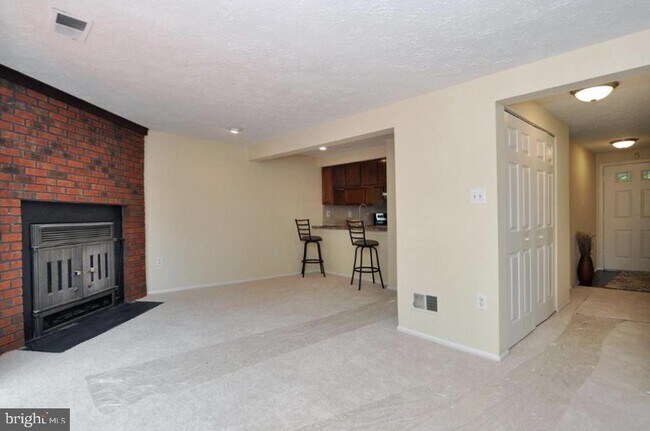 Foto del edificio - 7119 Branchwood Pl