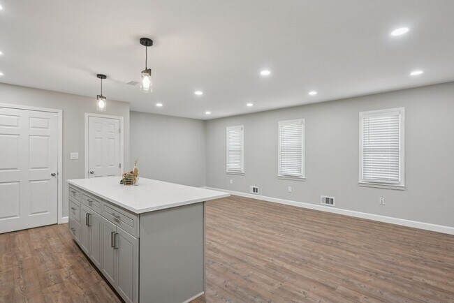 Foto del edificio - 2645 Davenport Rd NW