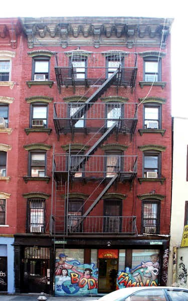 Building Photo - 272 E Third St