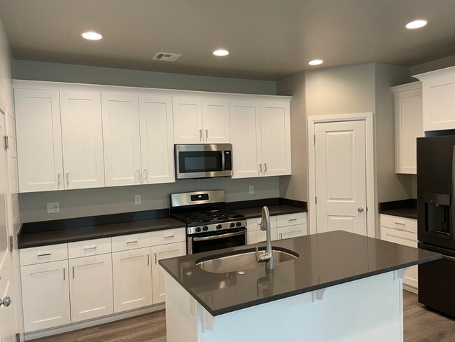 Building Photo - 3665 S Sochi Ln