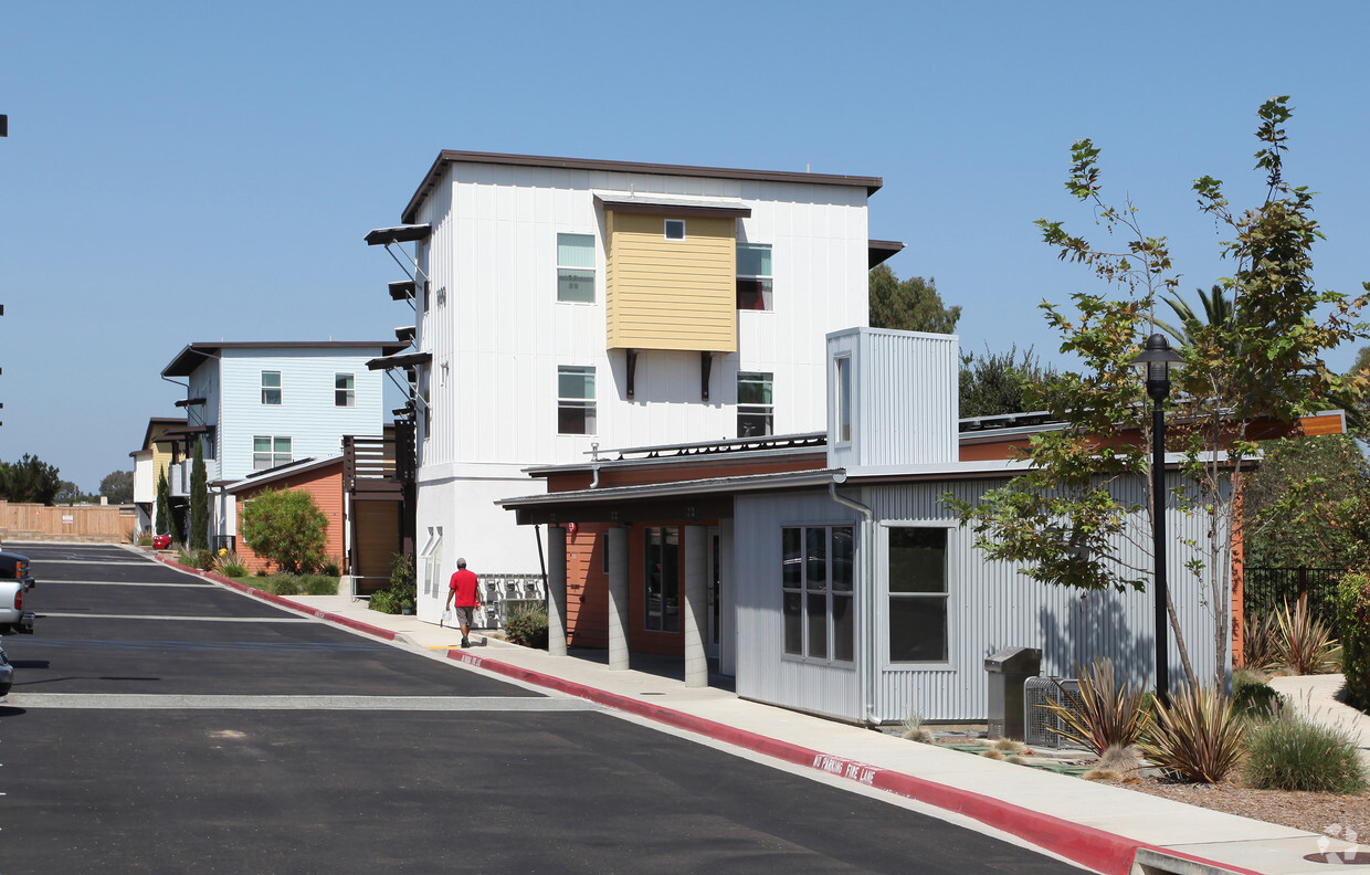 Primary Photo - Riverwalk Apartments