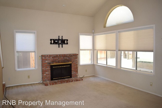 Building Photo - 3 br, 2 bath House - 4821 Lonestar Way