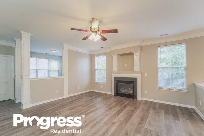 Building Photo - 331 Mountain Quail Dr