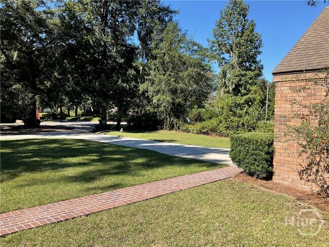 Foto del edificio - 902 Penn Waller Rd