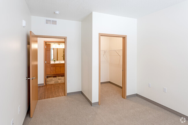 3BR, 2BA - Trail Pointe Ridge