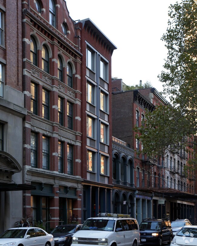 Foto principal - 170 Duane St