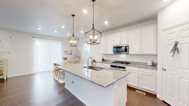 Building Photo - 13489 Waterthrush St