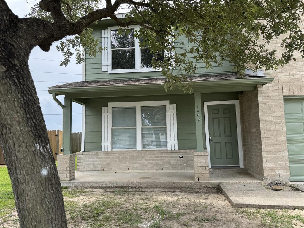 Primary Photo - 1402 Grand Prince Ln