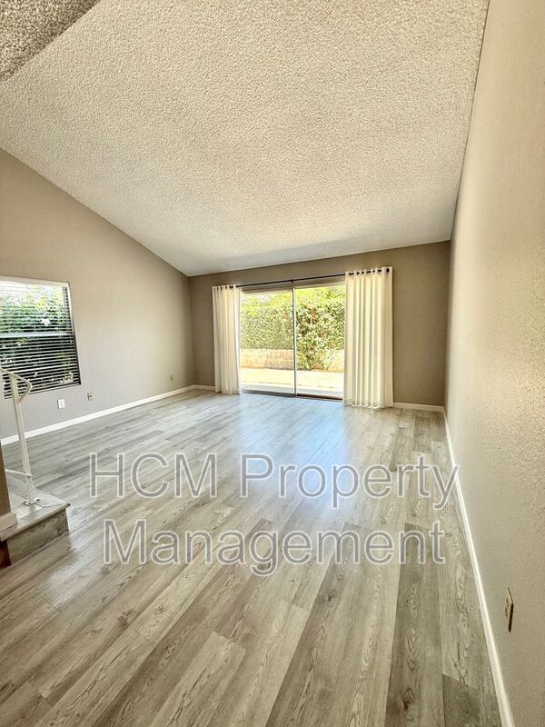 Building Photo - 12168 Mt Vernon Ave