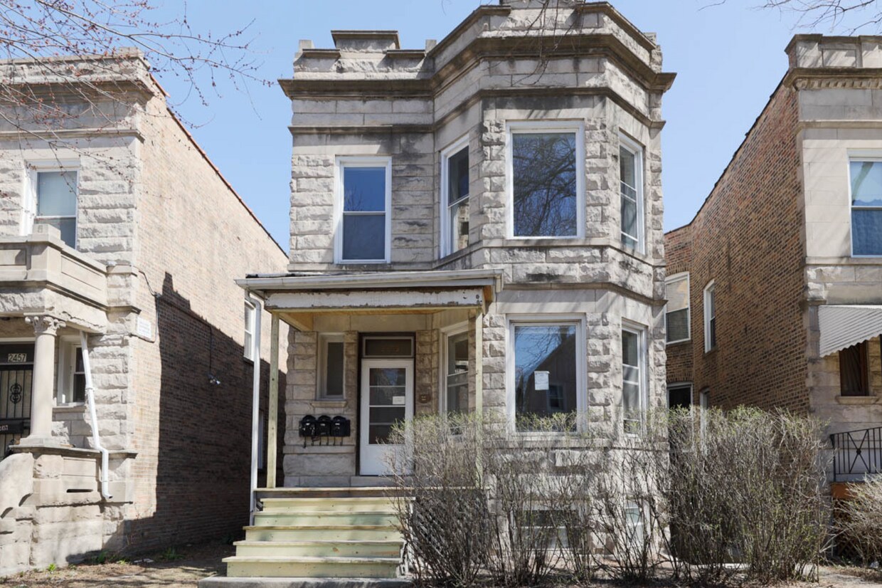 2453 N Mozart St Unit 2, Chicago, IL 60647 Apartments in Chicago, IL