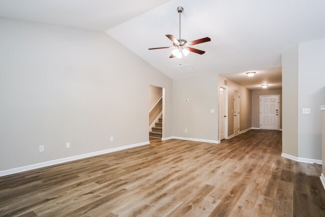 Building Photo - 9 Badger Pass Dr
